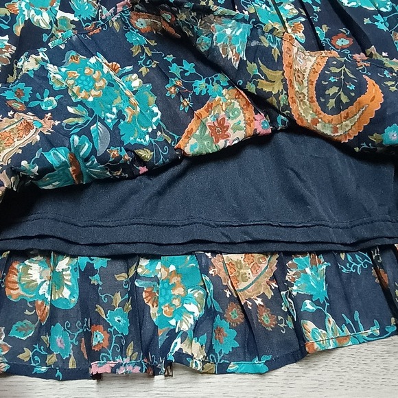 Travelsmith Blue Paisley Long Maxi Pleated Skirt Lined Size Medium - Picture 4 of 6